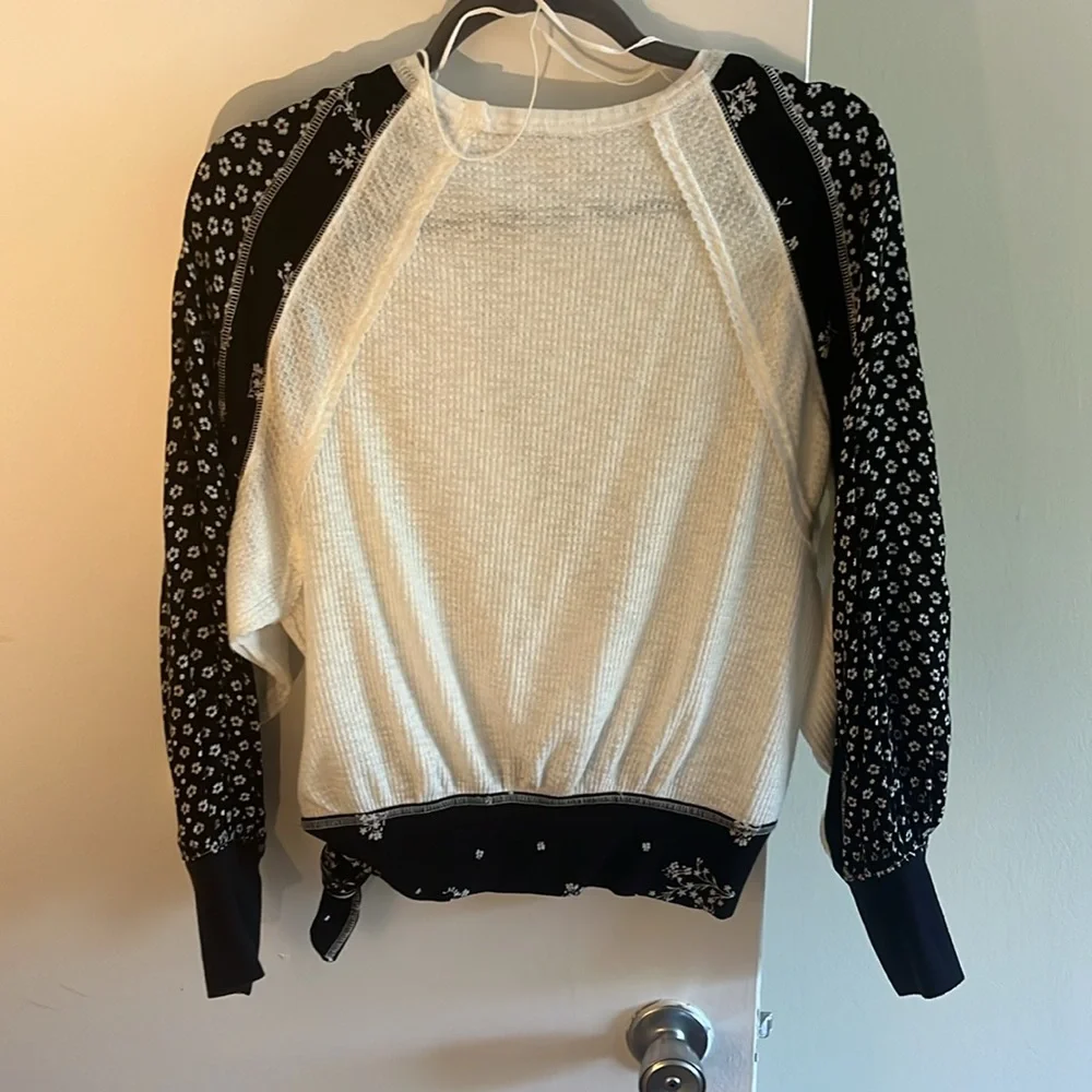 Free people boho side tie v neck - Picture 3 of 4